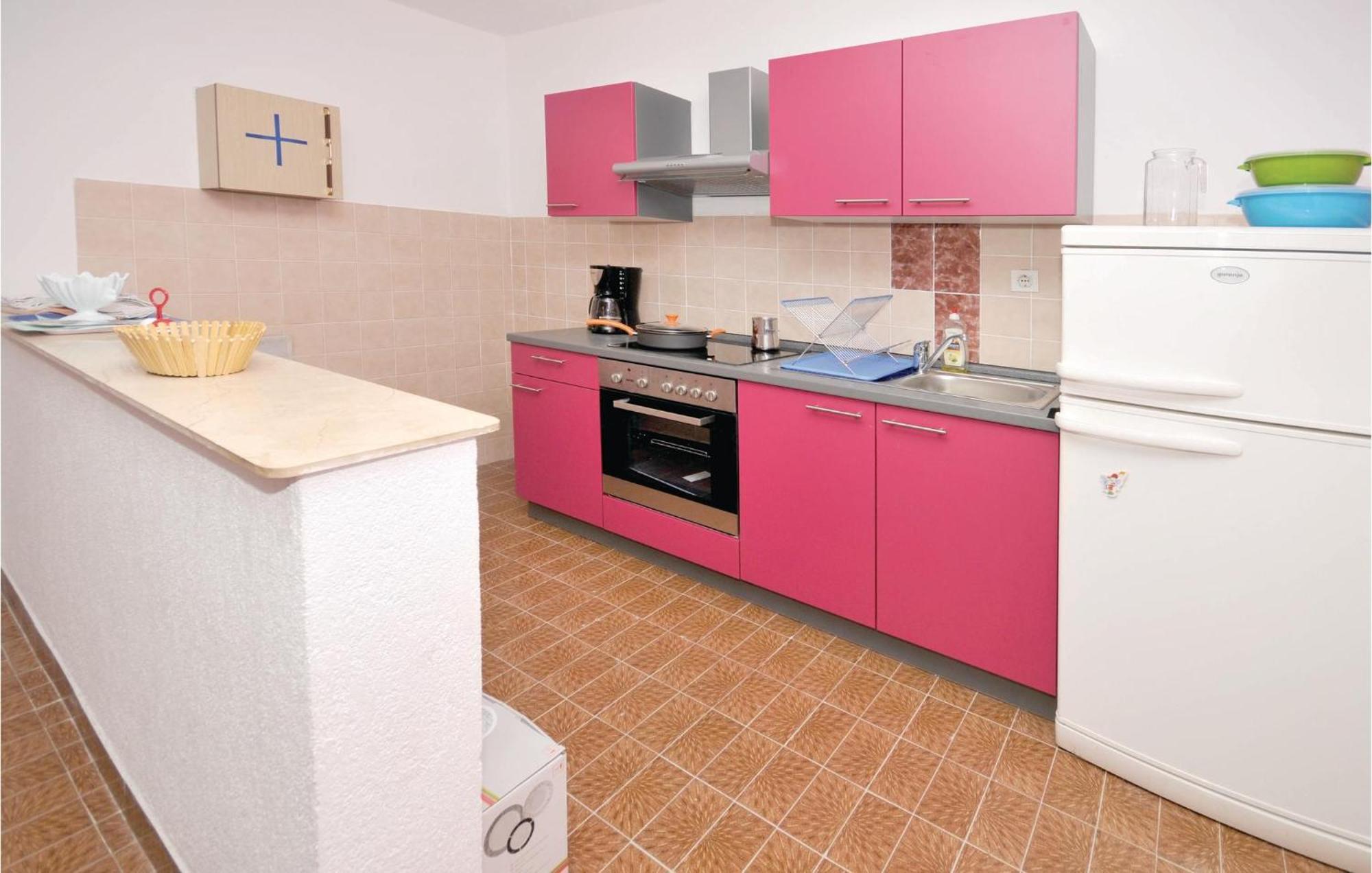 2 Bedroom Cozy Apartment In مارينا المظهر الخارجي الصورة