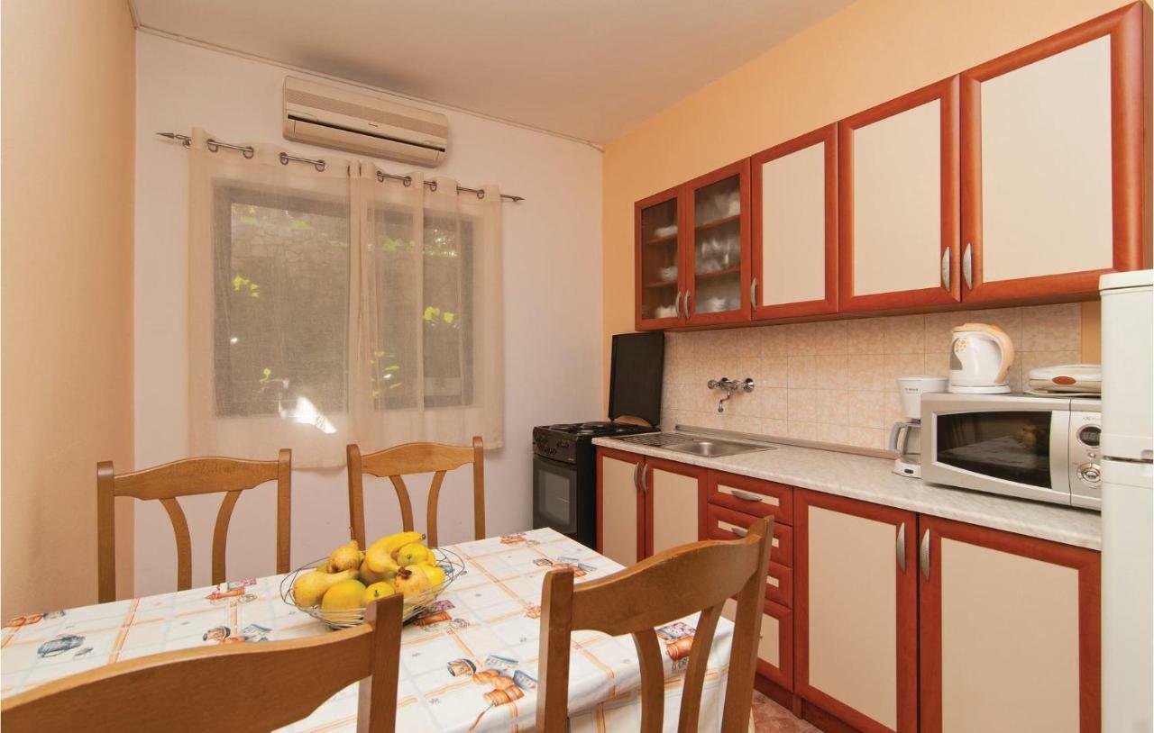 2 Bedroom Cozy Apartment In مارينا المظهر الخارجي الصورة