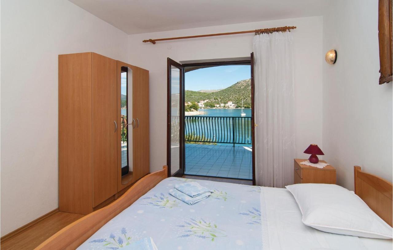 2 Bedroom Cozy Apartment In مارينا المظهر الخارجي الصورة